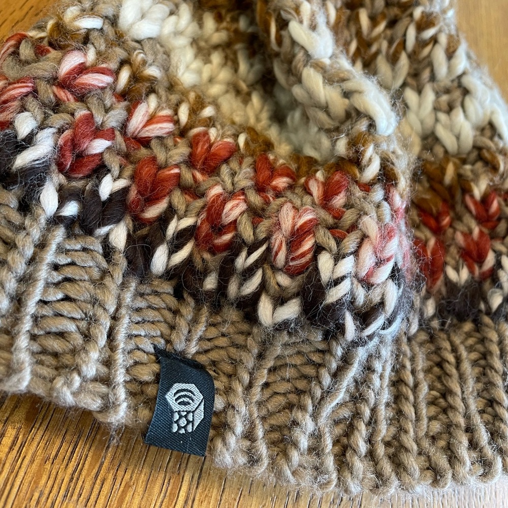 Mountain Hardware Hat